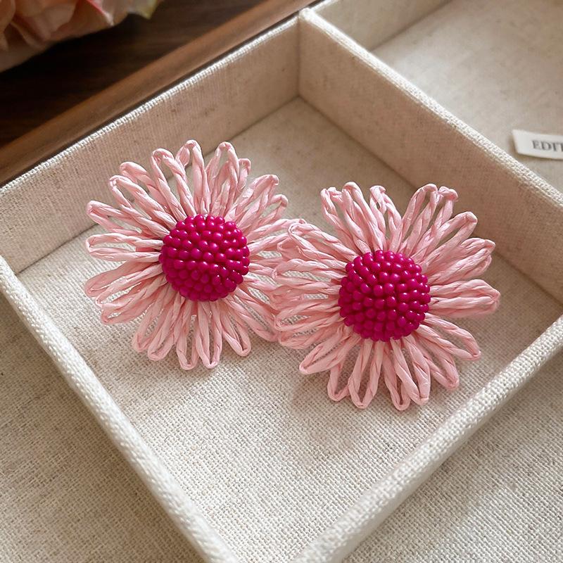 Silver Needle Flower Mesh Fringed Stud Earrings Fresh and Sweet Seaside Vacation Style Earrings Fashionable Versatile Atmosphere Earrings