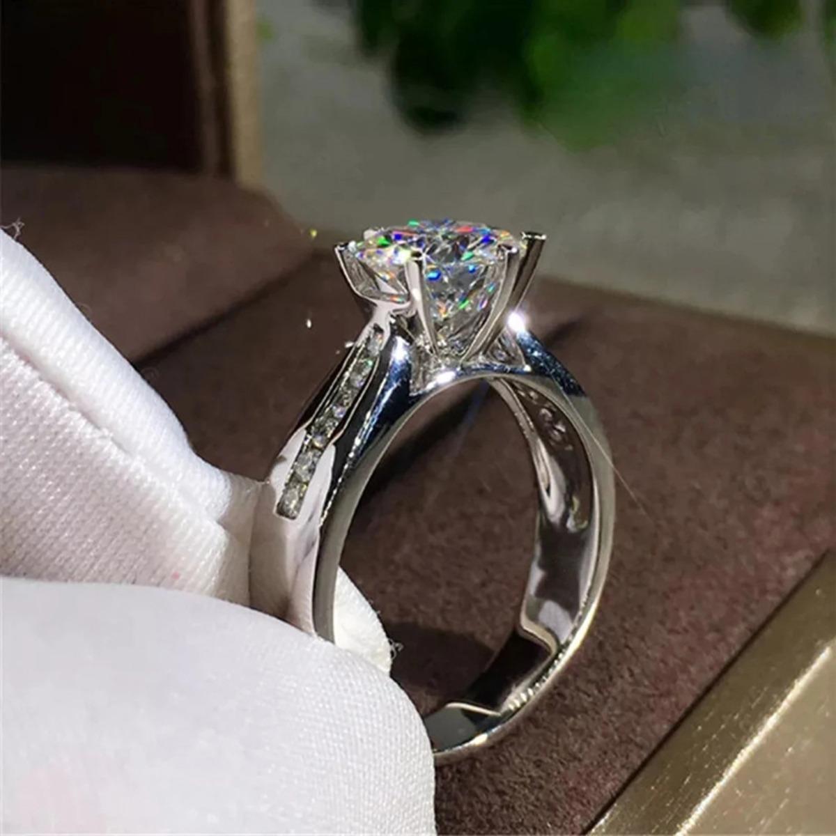Elegant Solitaire CZ Promise Ring with Channel-Set Accents Six-Prong Round Stone Wedding Ring for Brides no. 6 белый