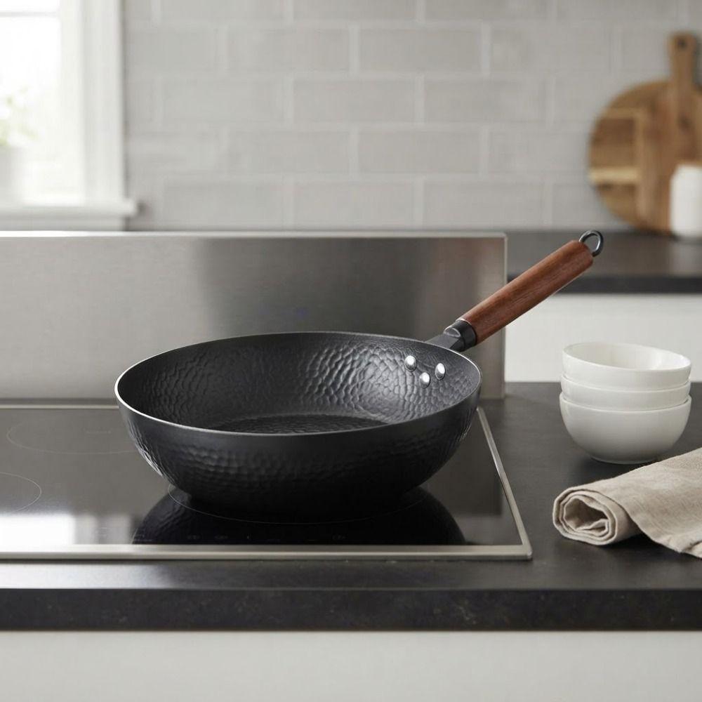 Wooden Handle Hammered Iron Wok Uncoated Cooking Pot Durable Hammered Frying Pan Breakfast