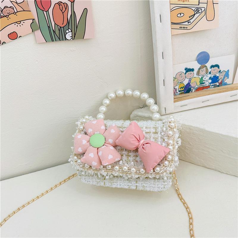 

Cute And Stylish Chain Strap Handbag For Kids With Beautiful Floral Accents White