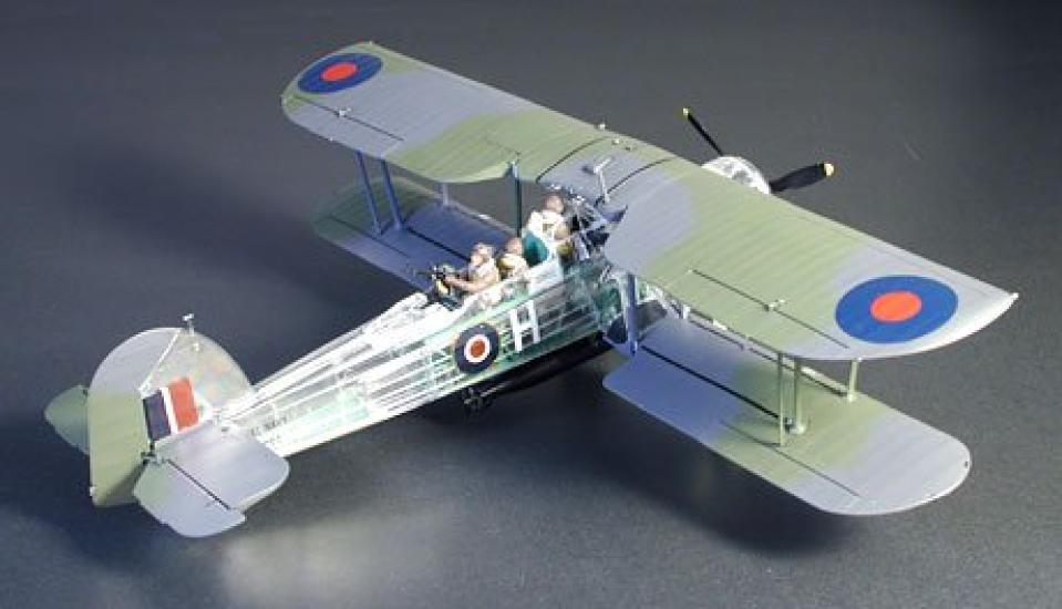 

Tamiya 148 Masterpiece Series No.79 Royal Navy Fairy Swordfish Mk.I Seaplane Type Clear Edition Пластиковая модель 61079