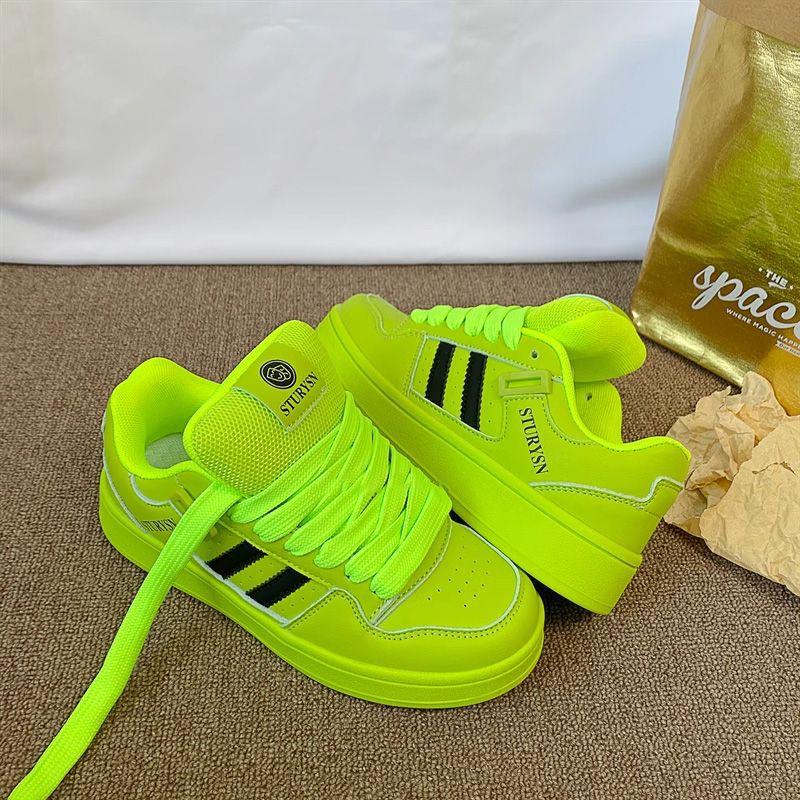 Original Niche Fluorescent Green Bread Shoes Women's Ins Tide 2025 Summer New Versatile Student Leisure Sports Board Shoes