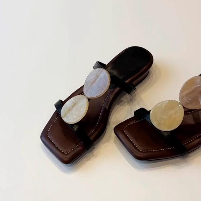 Genuine Leather~ Niche One-word Cool Slippers for Women To Wear Open-toed Square Head Flat Beach Shoes