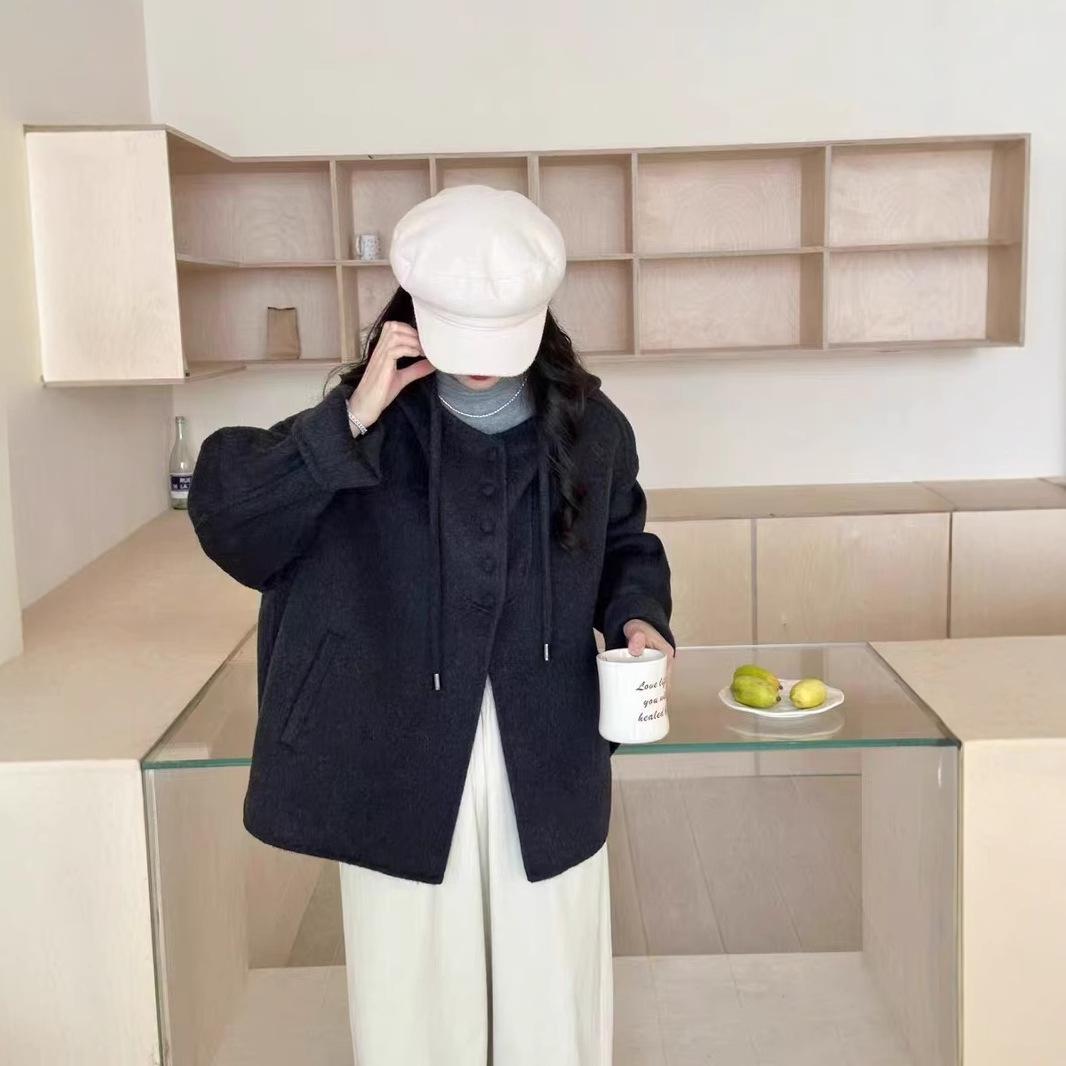 

Однобортное шерстяное пальто с капюшоном и завязками на шнурке, с длинными рукавами и несколькими пуговицами, двухстороннее шерстяное пальто для женщин, чтобы согреться осенью и зимой S