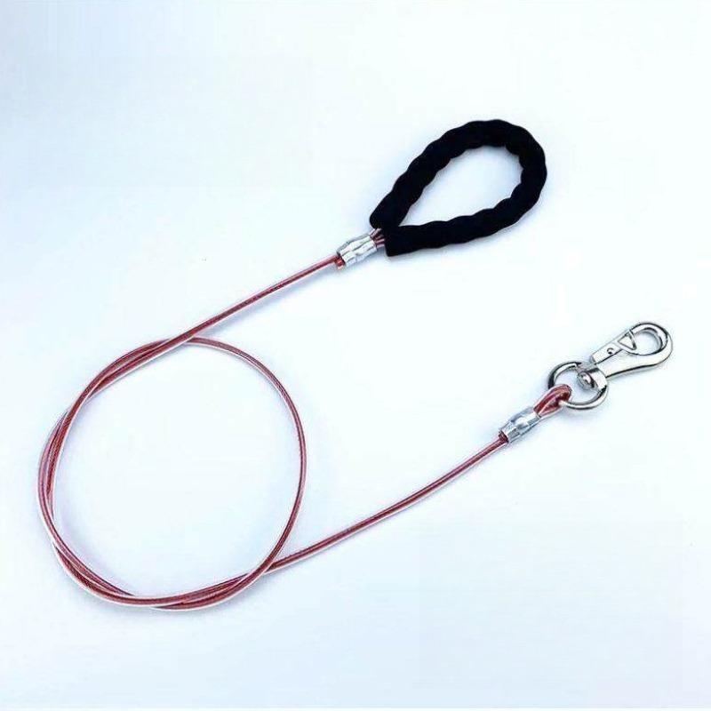 

Dog Leash Large Medium-sized Dog Rope Durable Leash Anti Bite Walking Training Dogs Rope with Comfort Foam Handle Pets Lead 0.7m красный