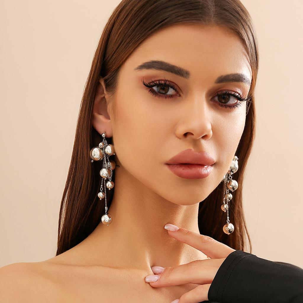 Elegante Große CCB Kugel Quasten Anhänger Hängende Ohrringe für Damen Trendige Damen Lange Ohrring Hängende Accessoires 2026 Modeschmuck