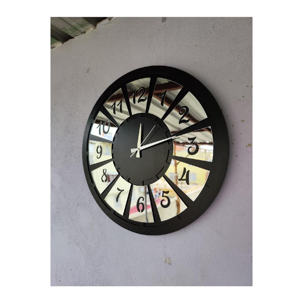 Musta värvi hõbedane nummerdatud kingitus puidust dekoratiivne erineva mustriga kodu kingitus seinakell 50cm