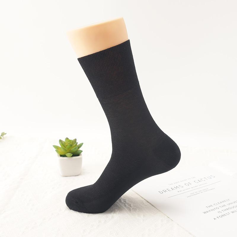 Ultra-Thin Loose-Fitting Mid-Calf Socks for Swollen Feet - Large Size for Elderly and Middle-Aged