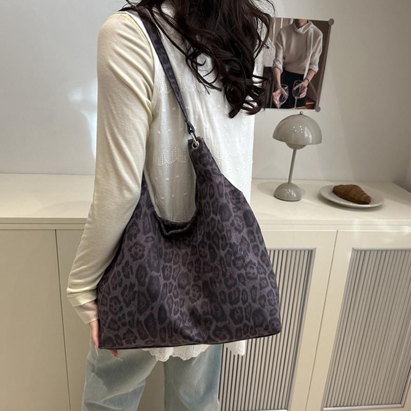 Leopard Print Slouchy Bag Large Capacity Polyester Shoulder Purse Casual Handbag for Women Shopper Bag Underarm Pack