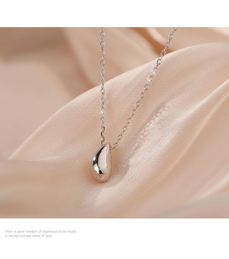 Korean Style Elegant Water Drop Necklace for Women - Retro Artistic Jewelry Trend
