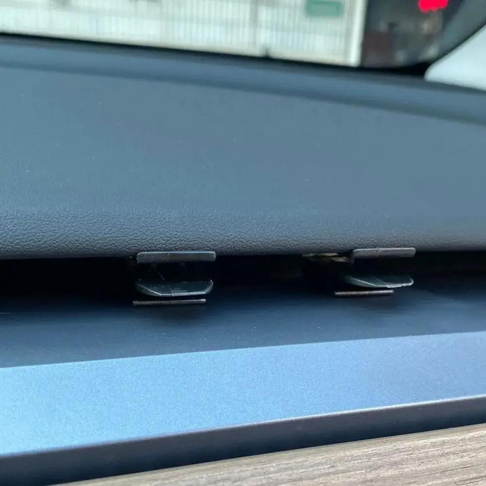 1PC Car Vent Outlet Clip Car Air Freshener Adapter Bracket Car Aromatherapy Clip Auto Decoration Accessories for Tesla Model 3/Y