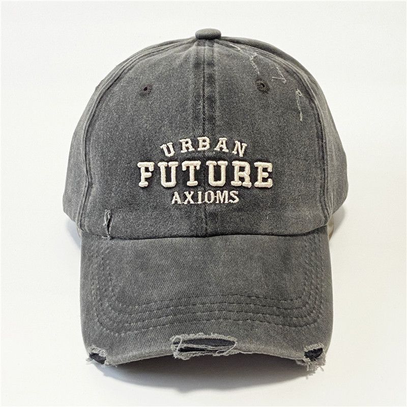 

Винтажная бейсболка в стиле INS с эффектом потертости, мужская и женская, в американском стиле, выстиранная, с дырками, с алфавитом, кепка с козырьком, маленькая солнцезащитная шляпа, визуально уменьшающая лицо Black One size