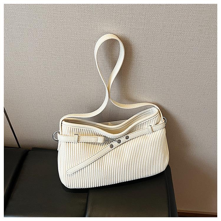 

Folded tote bag spring and summer new solid color soft surface handbag retro shoulder messenger bag білий