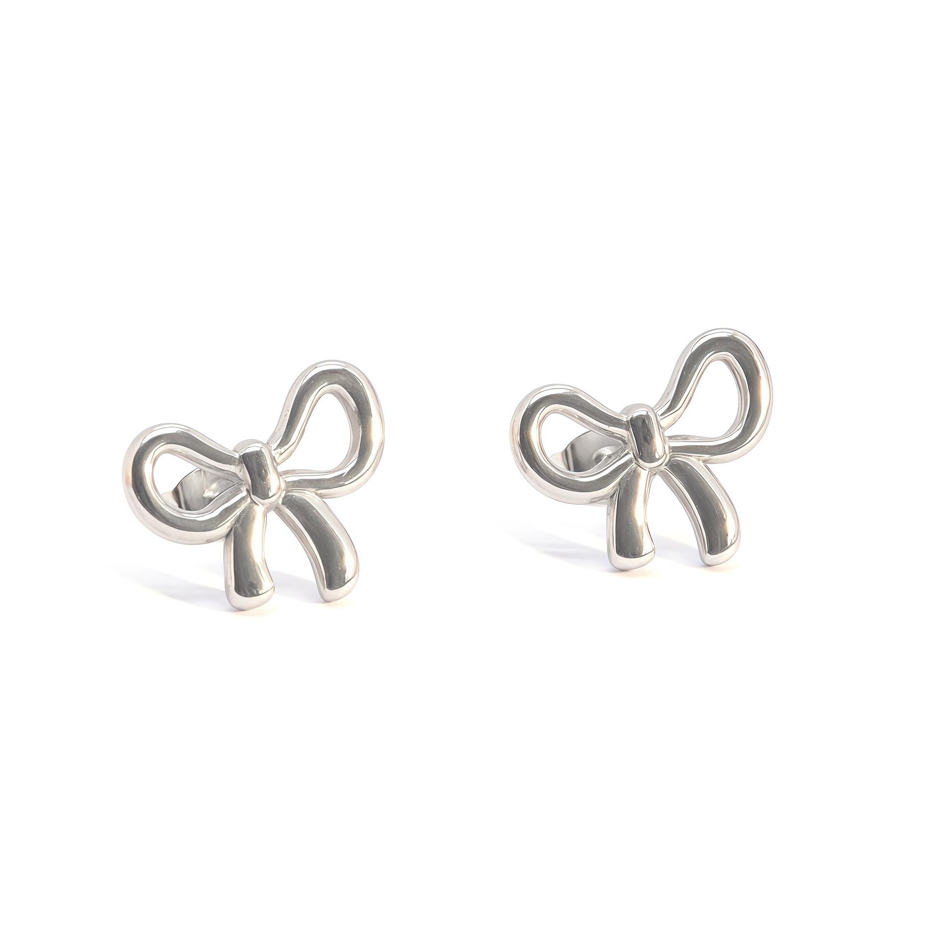 Versatile Light Luxury Bow Stud Earrings – Niche Design Fashionable High-End Accessories
