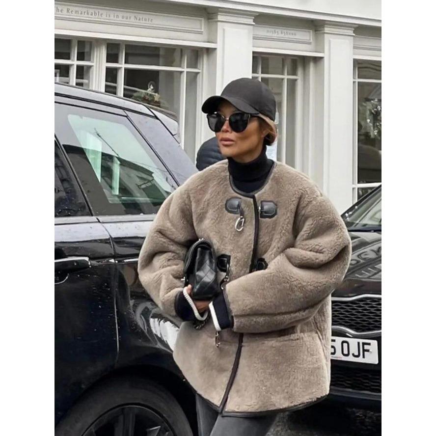 Fur Winter Thick Jackets For Women Elegant Long Sleeve Single Button Female Coat Flecce O-neck Casual Lady Panelled Overcoat