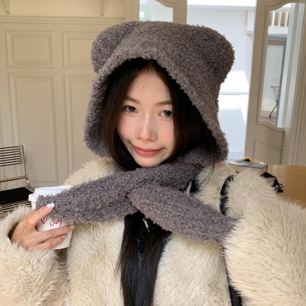 

Thickened plush bear thickened knitted wool hat women s winter warm ear protection scarf integrated Lei Feng hat Average size (54-56cm) червоний