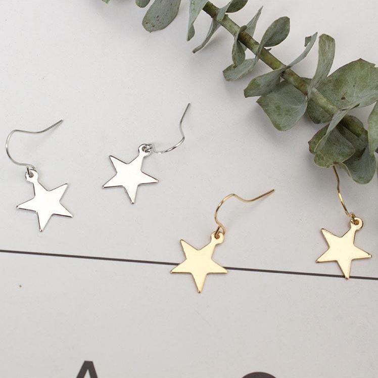 

Versatile Geometric Star Earrings: Cute Five-Pointed Dangling Studs for a Fresh Summer Style серебряный