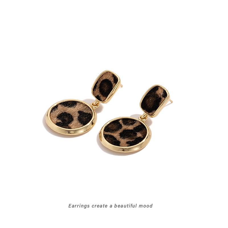 European Leopard Print Geometric Clip-On Earrings: Retro, Versatile, No Piercing Needed