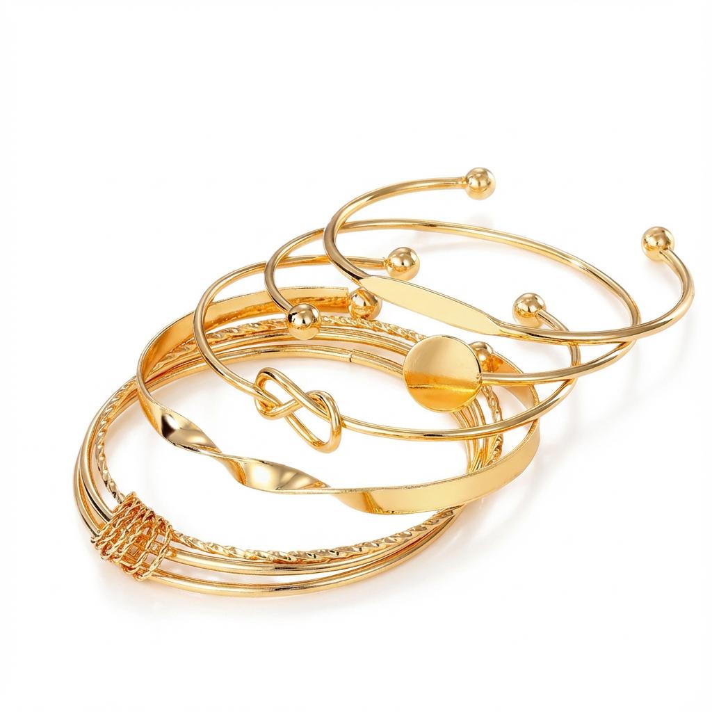 Metal Chain Bracelet for Women, Versatile & Chic. 9x9cm, Adjustable, Elegant, Perfect for Everyday Wear