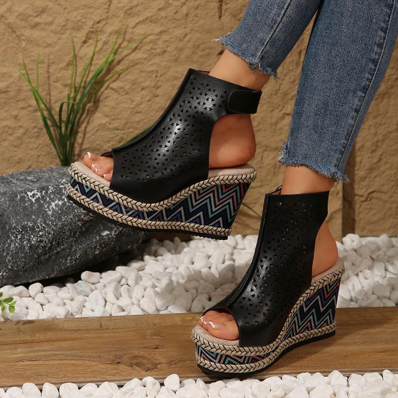 Fashion 2025 Brand Plus Size  Sandals Fashion Hollow Casual Sandals Women Hot Sale Peep Toe Wedge Sandals Zapatos