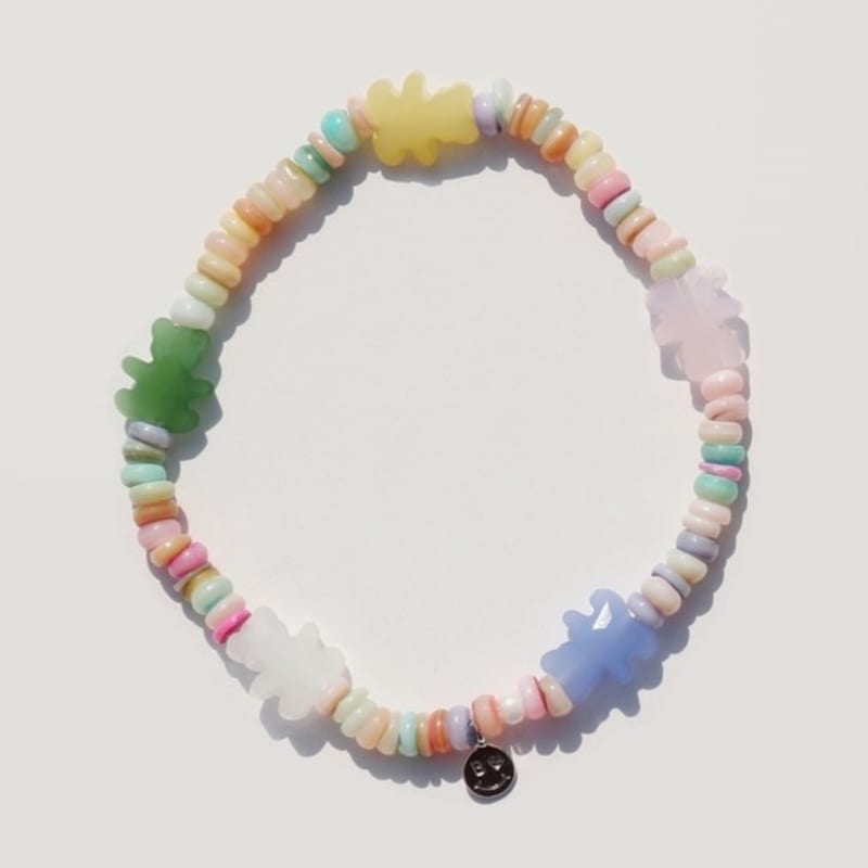 BONBEAU Colored mother of pearl and motive beads Bracelet Teddy bear flower charm mixed color mother of pearl bead bracelet