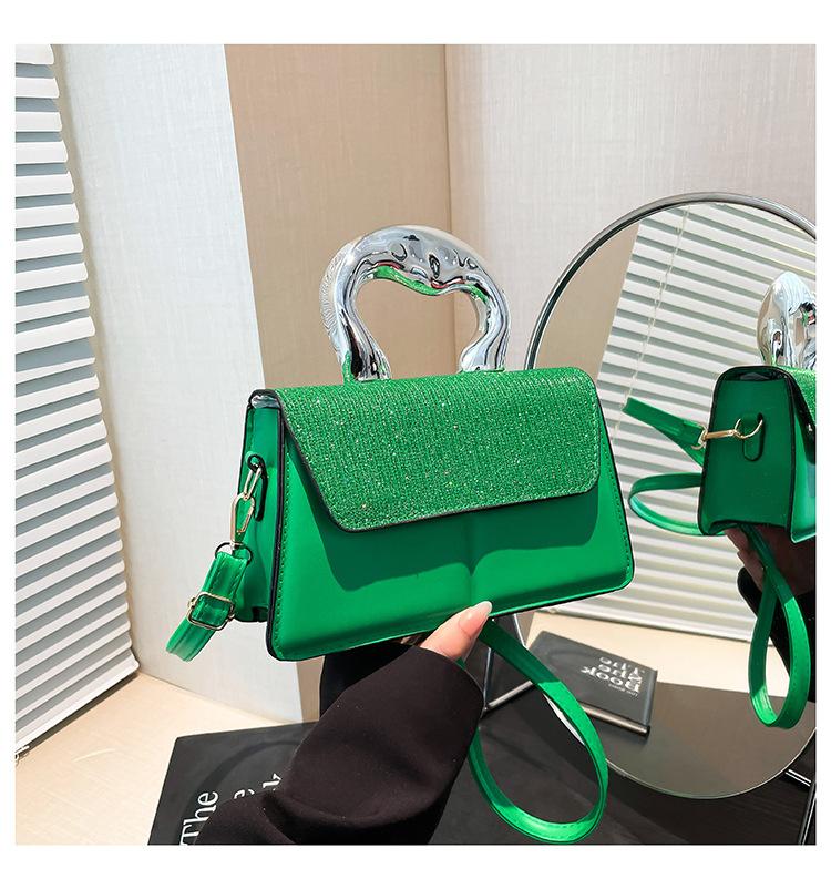 

Ретро универсальные женские сумки, нишевый дизайн высокого класса 2025 осень, модные сумки под мышкой, сумки-мессенджеры зелёный