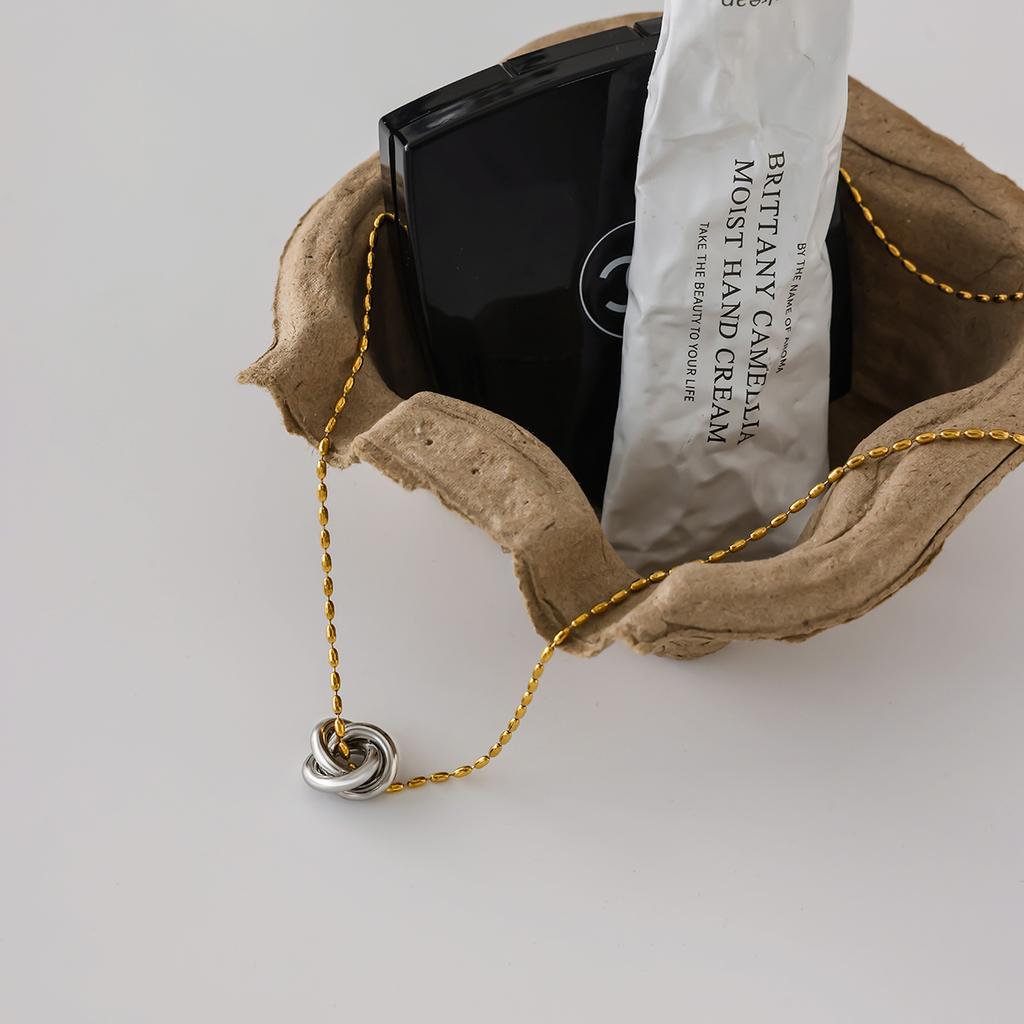 Yori Gold Silver Interlocking Wrap Pendant Necklace 2025 for Women Stainless Steel Summer Fashion Personal Necklace Jewelry