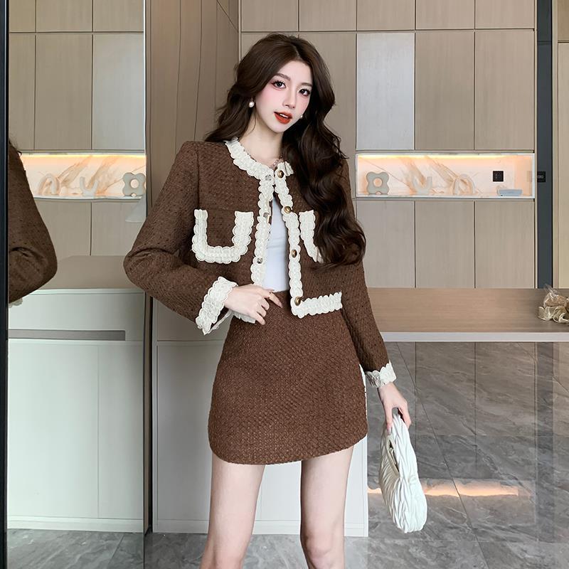 

Chic 2025 Tweed Jacket & Midi Skirt Two-Piece Set XL