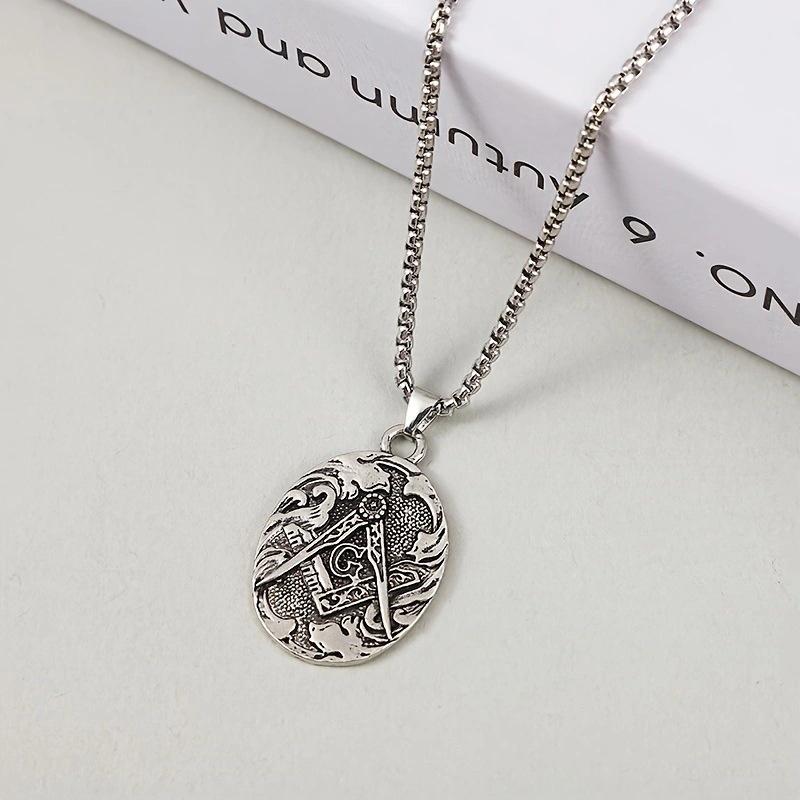 Retro Wolf Head Pendant Necklace - Men's Zinc Alloy Electroplated Wolf Tooth Design