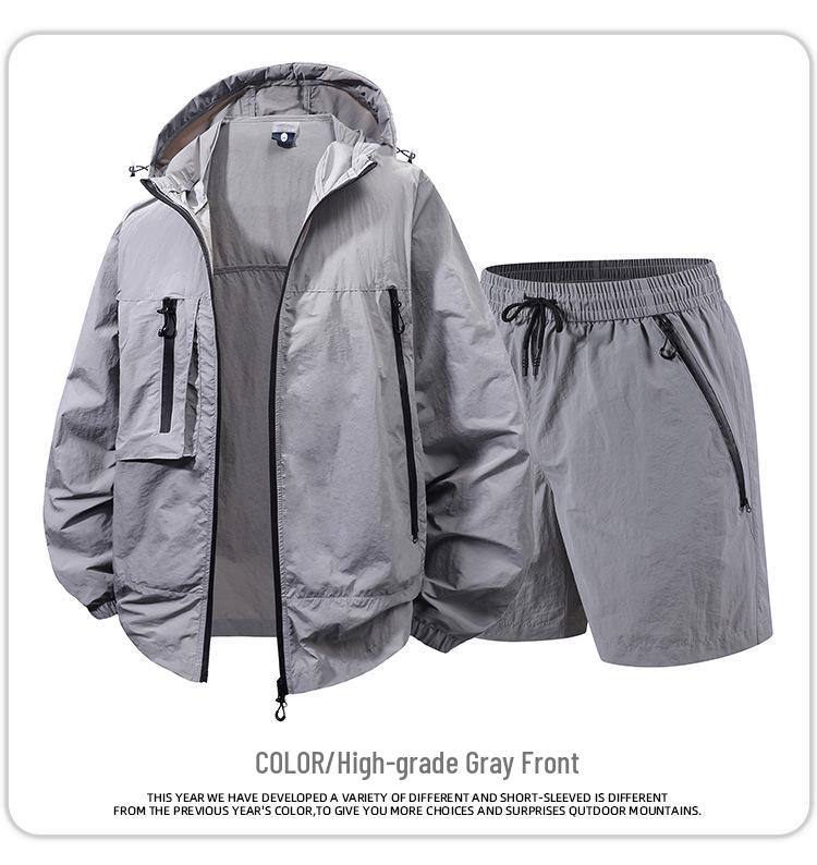 Men's Summer Fashion Sports Set: Casual Cool Five-Point Pants and Sun Protection Top.