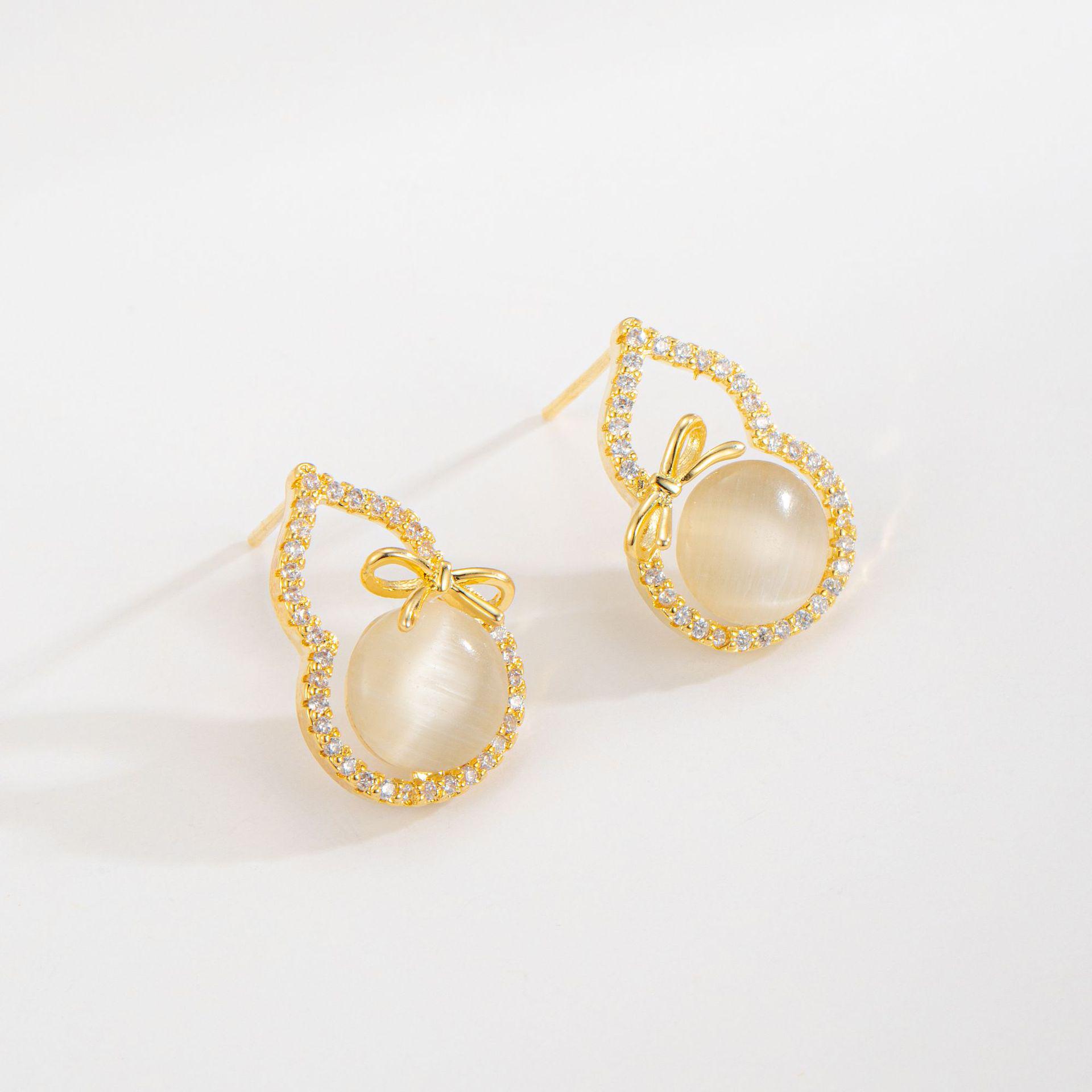 

2023 Cat s Eye Stone Gourd Stud Earrings - Women s Luxury Fashion золотой