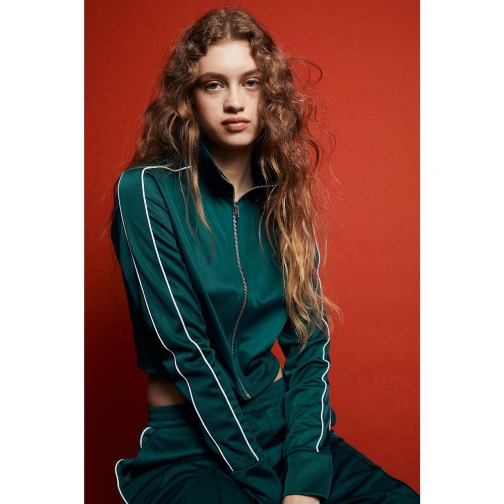 

Спортивная куртка H&M Темно-зеленая 1203883001