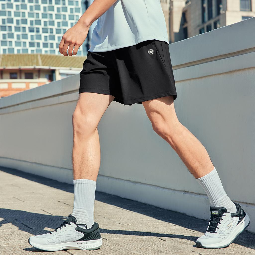 Skechers Solid Color Mid-Rise Running Comfortable Quick-Dry Cool Casual Shorts Men Shorts Carbon-Black P224M053-0018