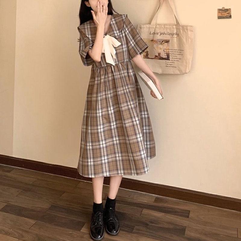 

Ретро клетчатое летнее платье средней длины Новое платье в колледжском стиле для японской девушки Свободное платье с темно-синим воротником M коричневый
