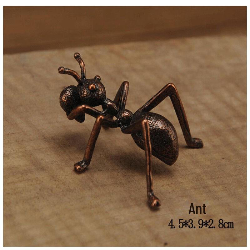 Pure Copper Gourd Incense Holder with Nine-Hole Water Drop Design for Indoor Use