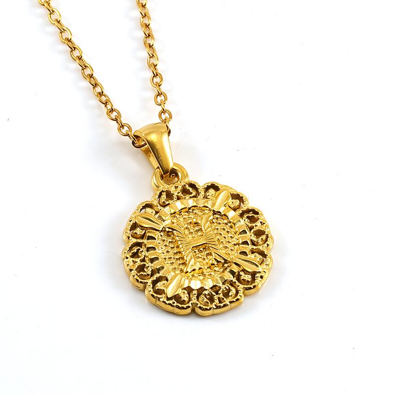 25 lat nowej mody tytanowa stal wisiorek z literą, łańcuszek na obojczyk, naszyjnik z okrągłym wytłaczanym wzorem, spersonalizowany wszechstronny dla mężczyzn i kobiet