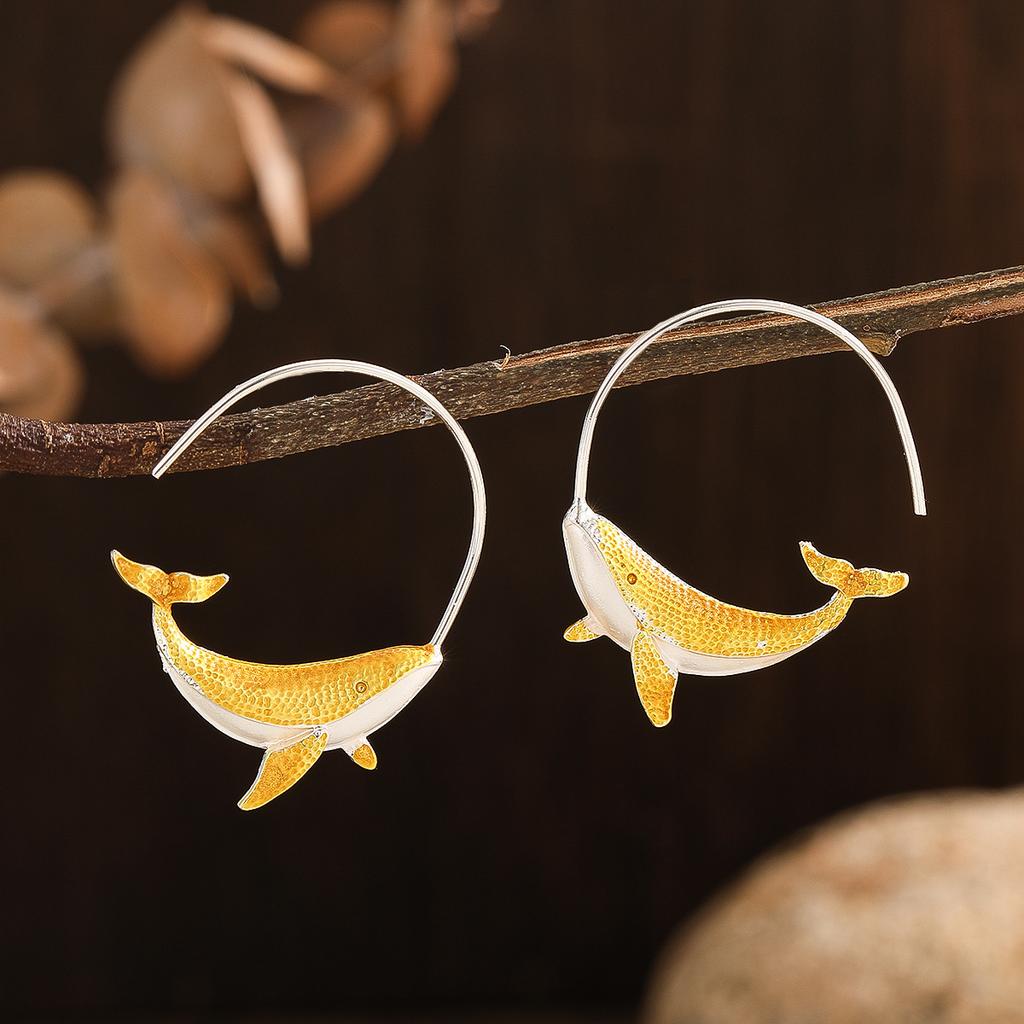 A Pair of Stylish Dolphin Print Retro, Stylish and Creative Women's Earrings