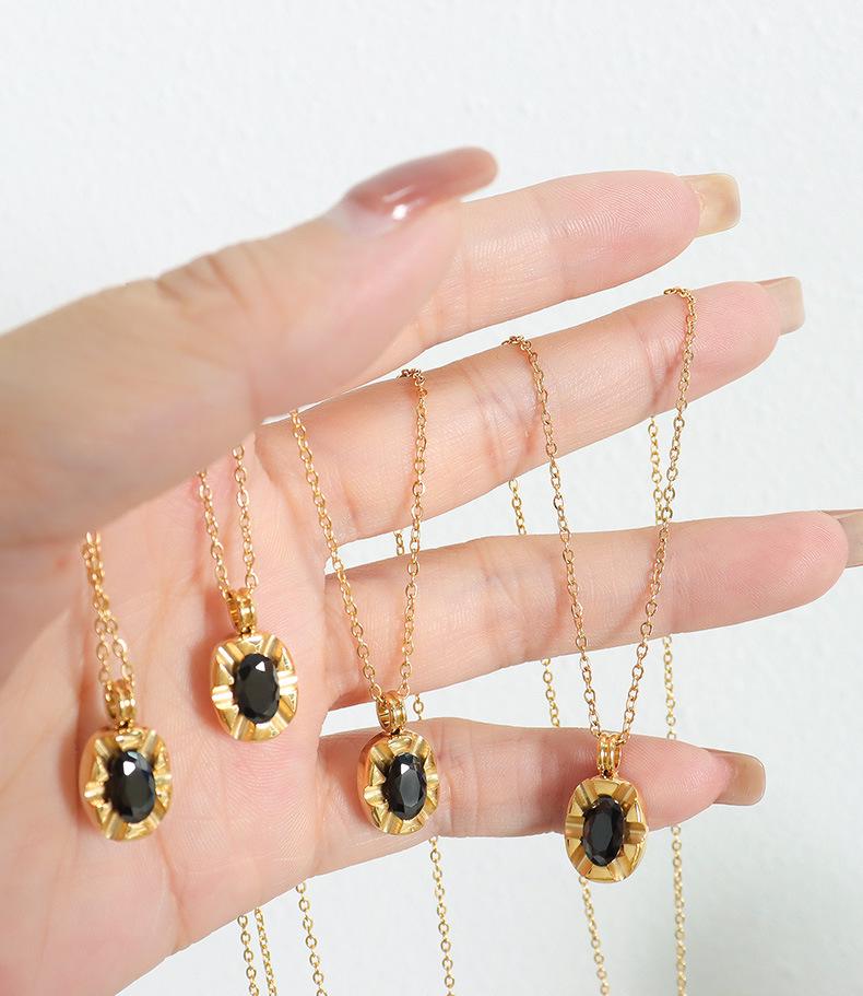 Elegant Black Zircon Oval Pendant Necklace - Gold-Plated Versatile Clavicle Chain for Women