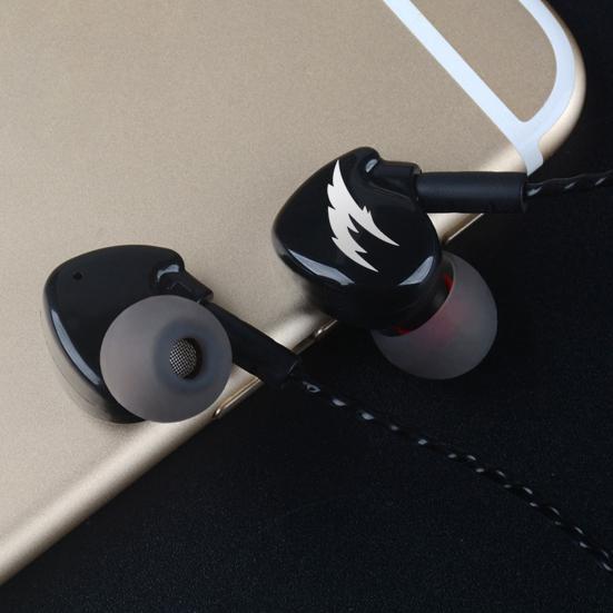 V2 Wired Earphone Comfortable Sensitive Line Control Mega Bass Comfy Headphone for Sports