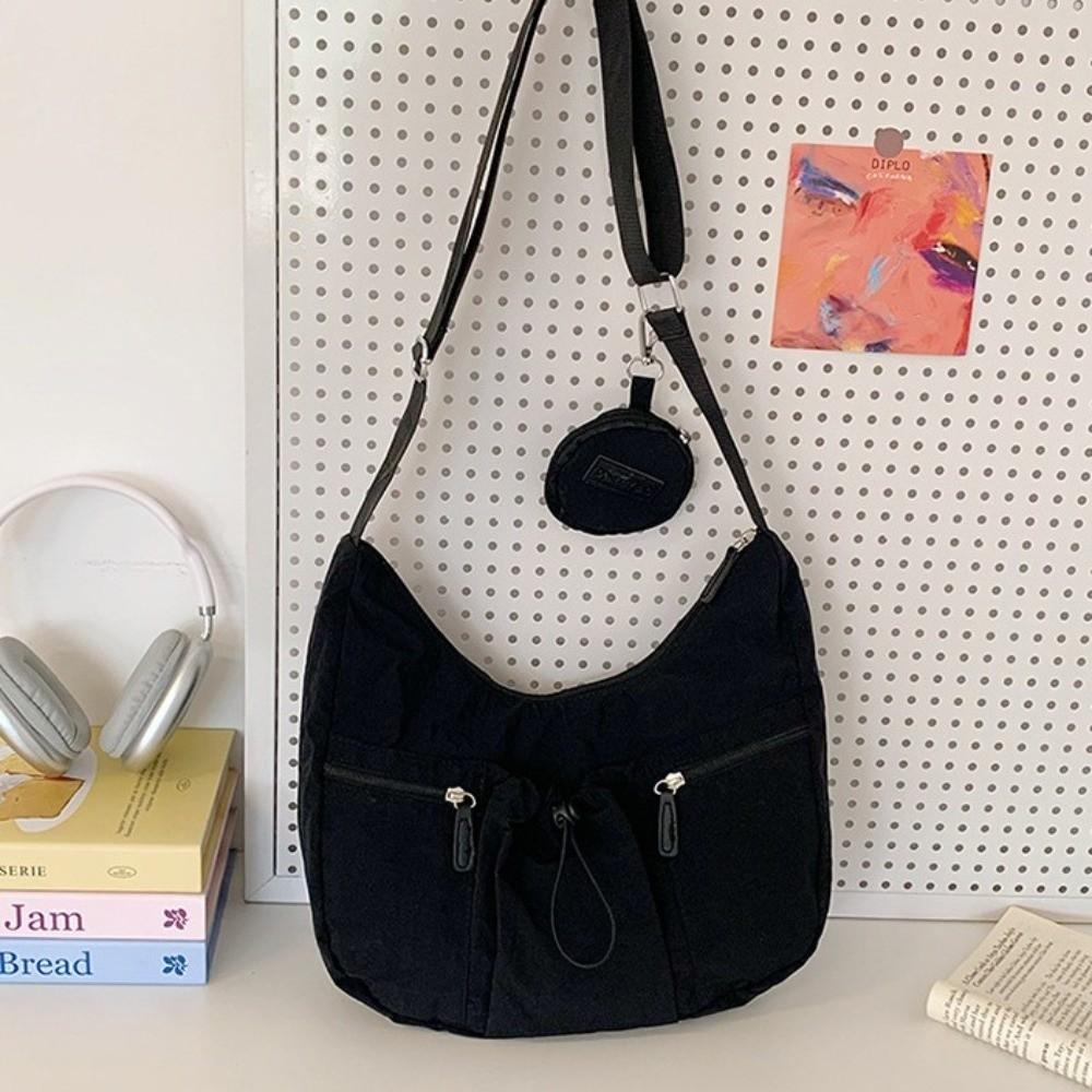 Versatile Crossbody Dumpling Bag Large Capacity Nylon Shoulder Bag Pleated Drawstring Bag  Travel