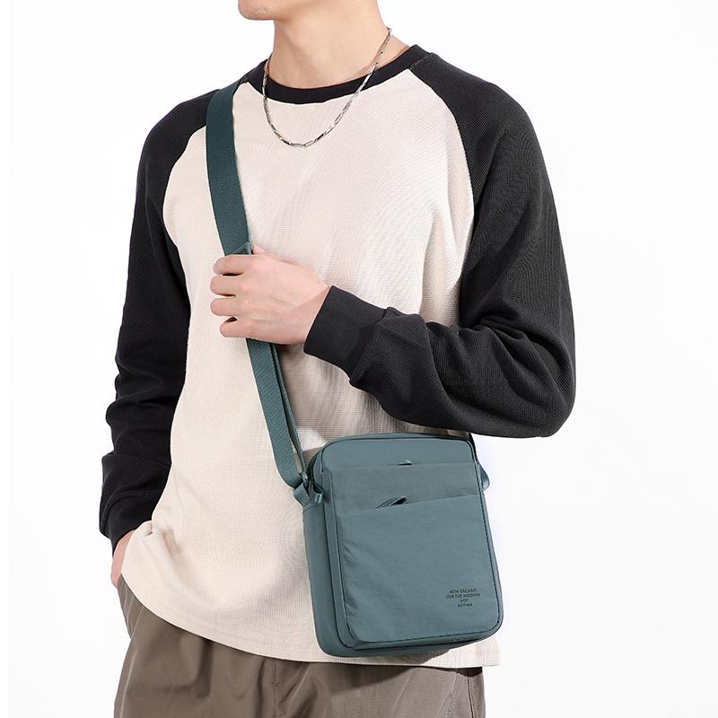 Men's Crossbody Bag Commuter Bag Lightweight Shoulder Bag