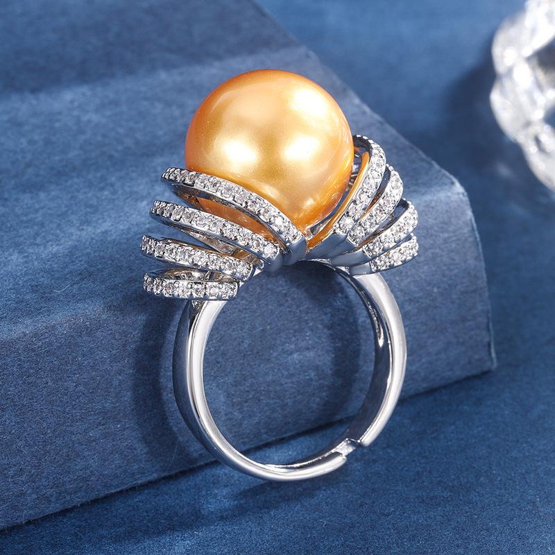 Vintage Exaggerated Large Shell Pearl Ring Zircon Open Live Ring Flower Zircon Ring