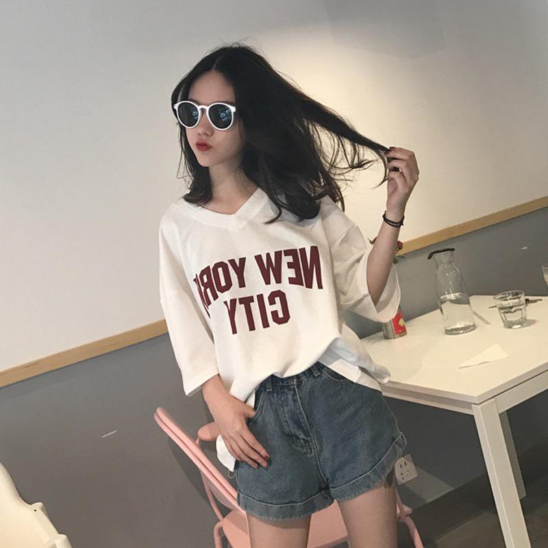 2025 Summer Women's V-Neck Short-Sleeve Casual T-Shirts, Printed Korean Style, Large Sizes Available