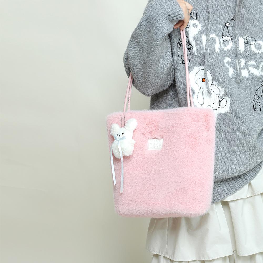 Winter New Cute Candy Colored Plush Bag for Women, Hand-held Armpit Bag, Large Capacity Single Shoulder Bucket Bag