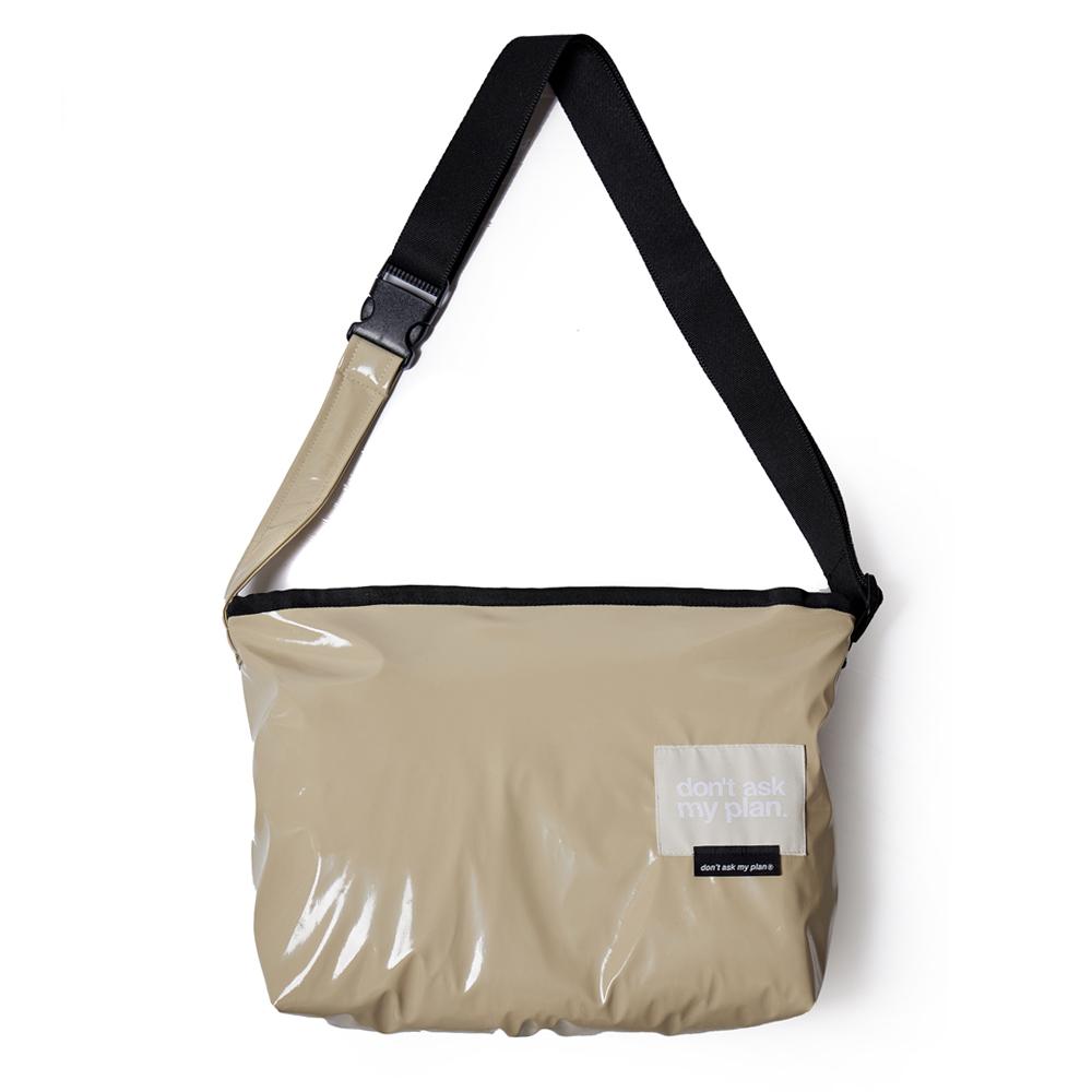 Damp 2-Way Padded Messenger Bag_Beige