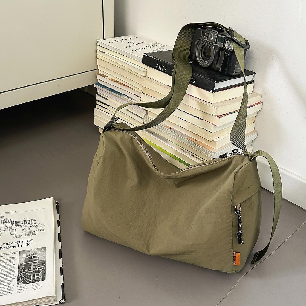 Large Capacity Simple Workwear Style Crossbody Bag Women's Solid Color Lightweight Tote Bag 2025 Autumn New Sports Shoulder Bag