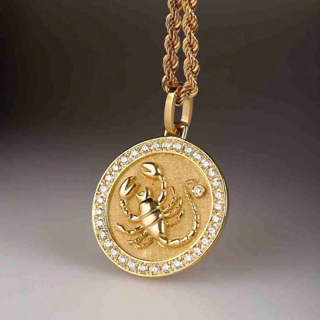 

Elegant Gold Color Scorpion Pendant for Women Men Punk Scorpio White Rhinestones CZ Round Pendant Ancient Egypt Amulet Jewelry 50cm