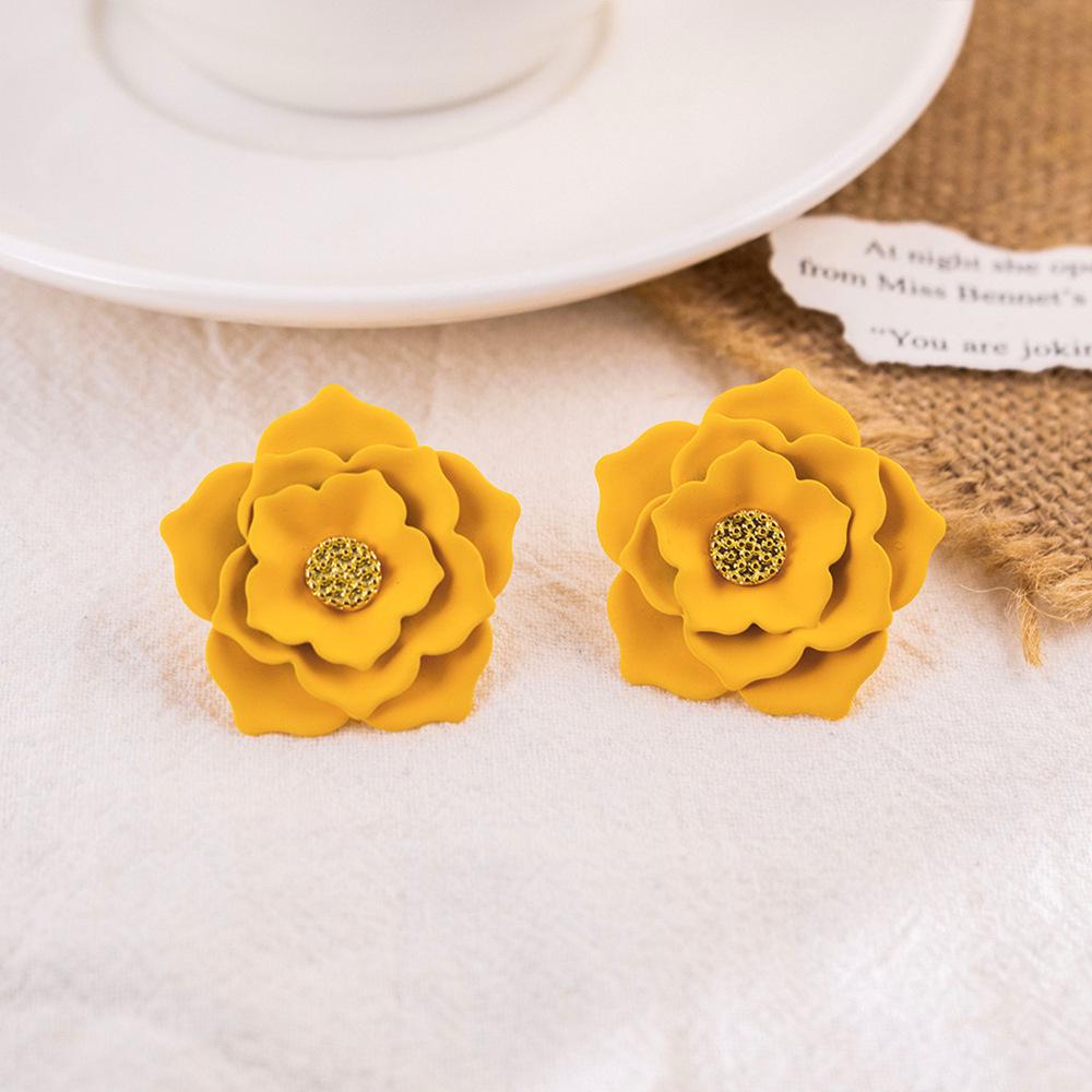 High-Grade Green Floral Pearl Earrings - Silver Needle Lily of the Valley and Tulip Design