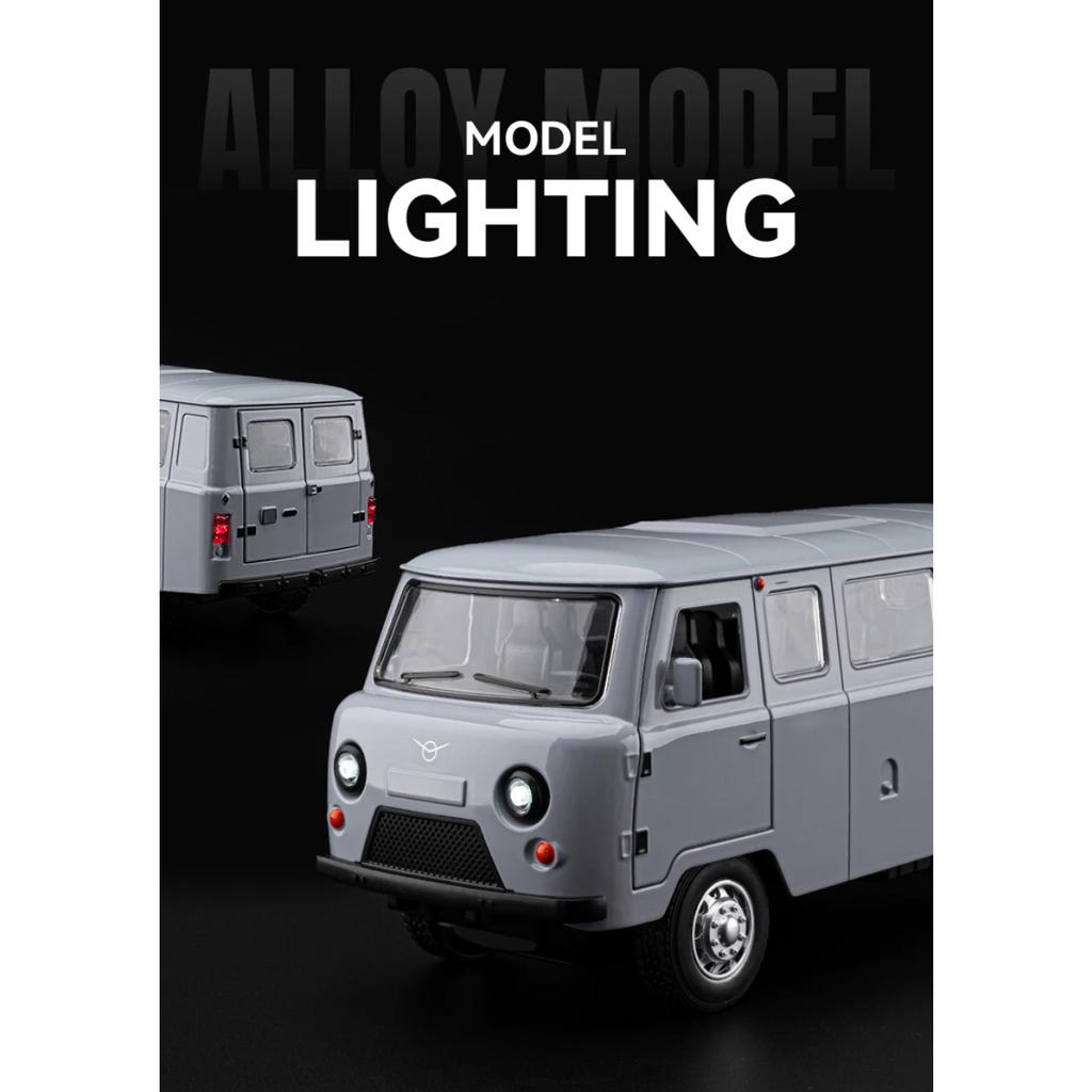 1/18 Russian UAZ TRAVELER BUS Toy Model Off Road Vehicles Alloy Diecast RV Car Models Doors Opened Sound Light Pull Back for Kid