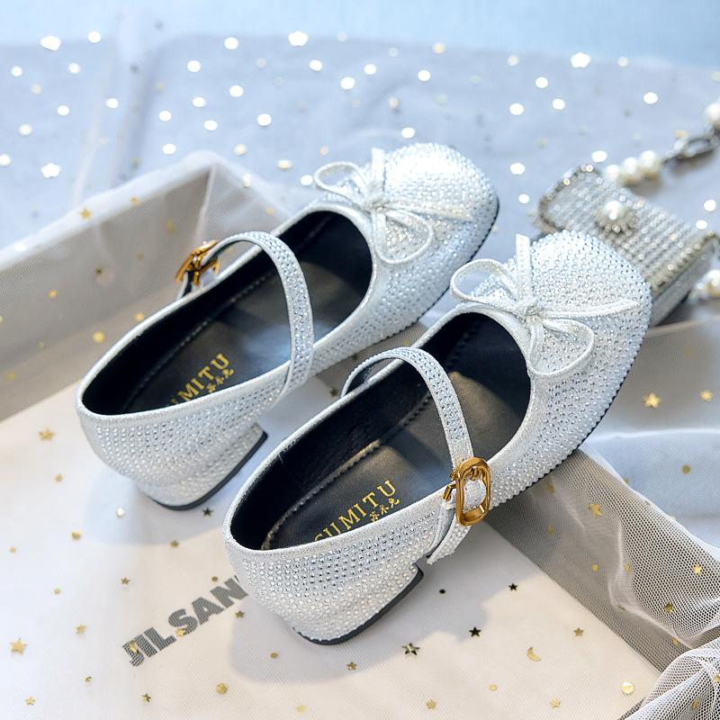 2026 new little girl leather shoes with dress soft sole children's crystal shoes single shoes